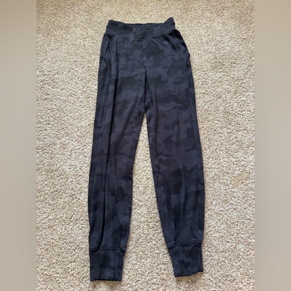 lululemon athletica joggers